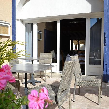 L'Auberge Des Sources Druyes-les-Belles-Fontaines Ngoại thất bức ảnh